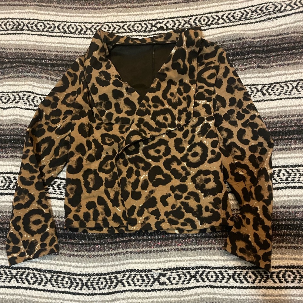 Leopard blazer